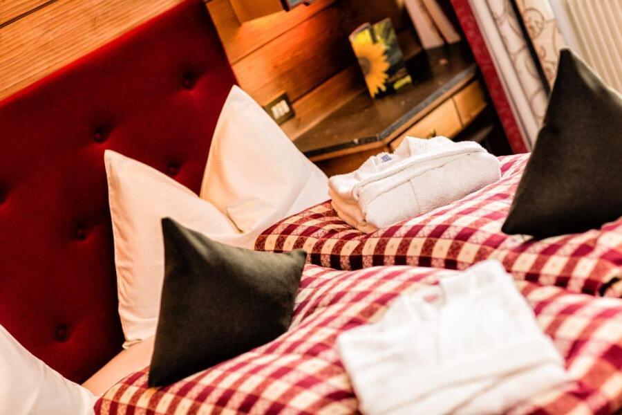 Solaia Hotel & Guesthouse กัสเตลรอตโต ภายนอก รูปภาพ